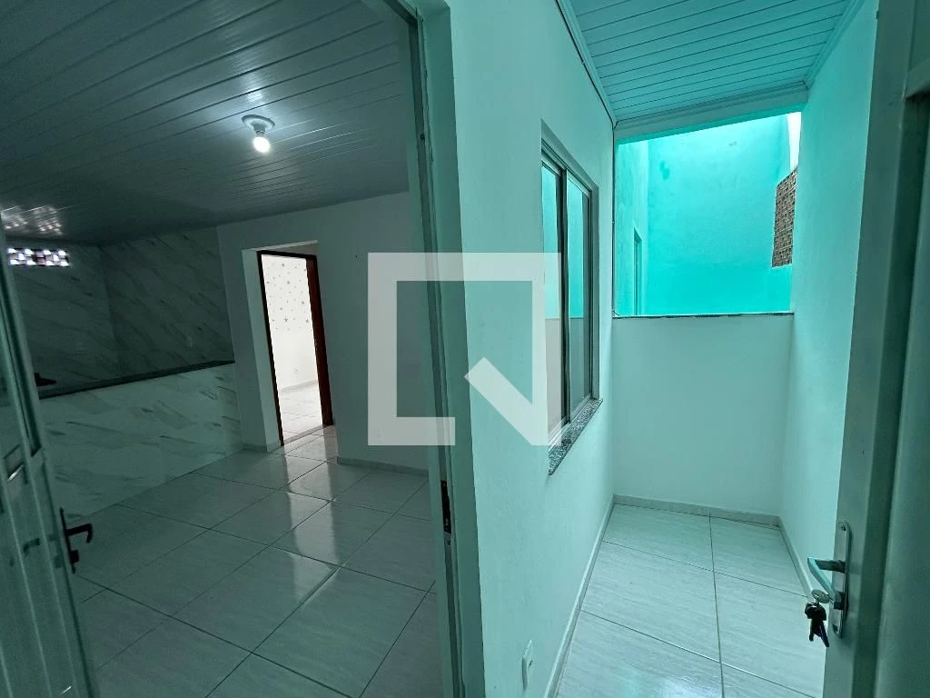 Unfurnished 2-bedroom apartment with open-plan kitchen — photo 27