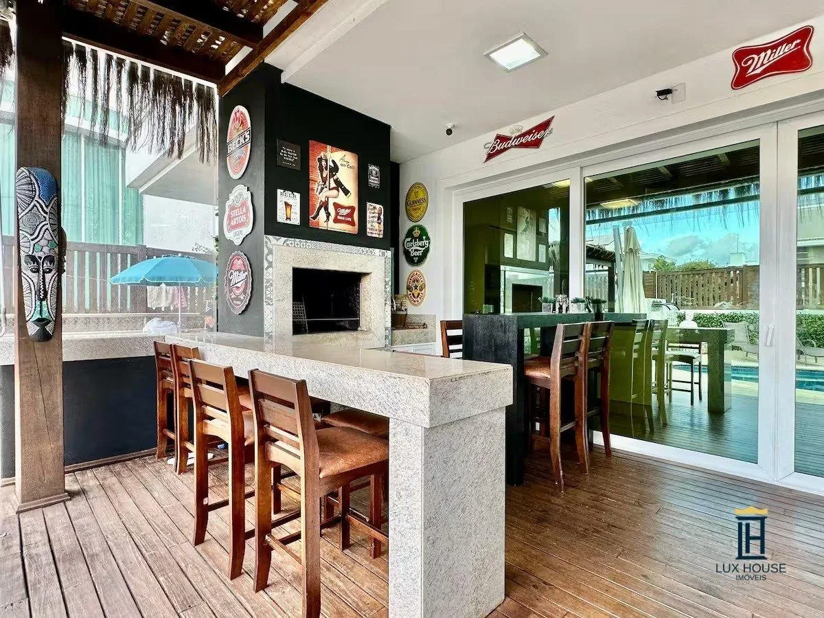 6-bedroom house with a bathtub in Florianópolis — photo 35