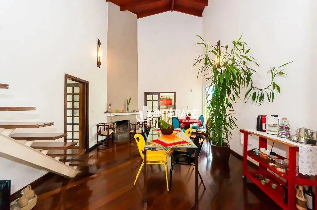 Casa térrea com piscina e 3 dormitórios — photo 9