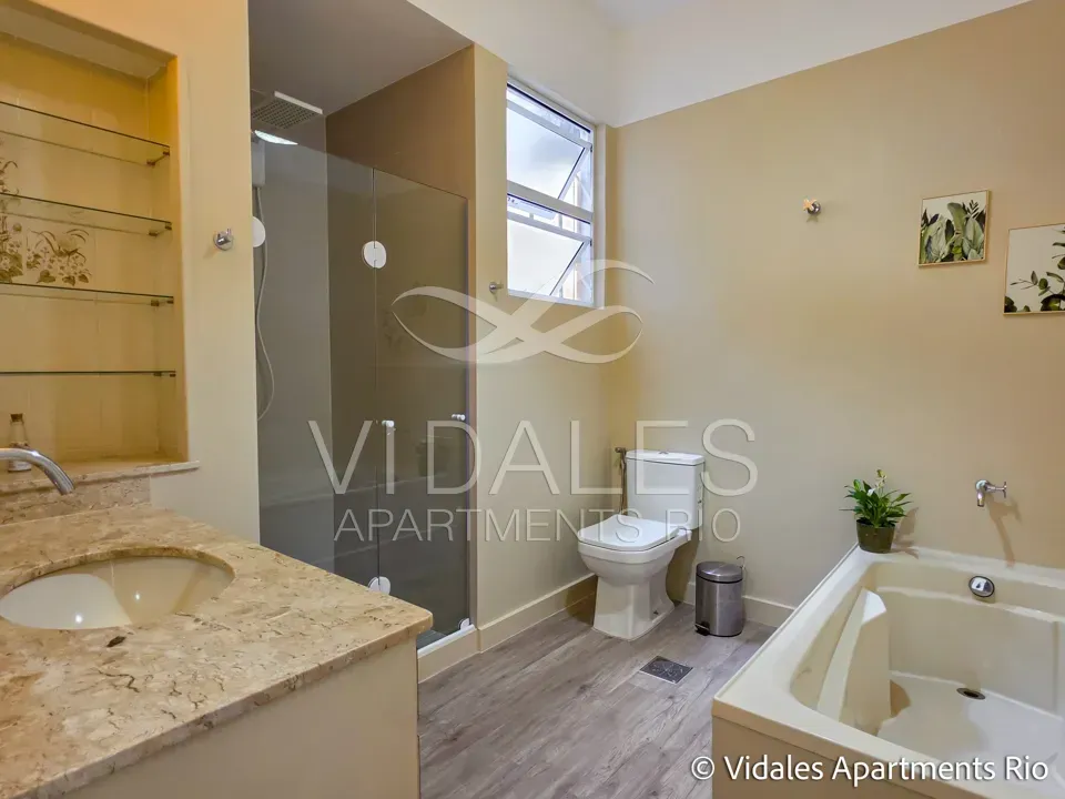 Furnished 715 m² apartment with 4 en-suite bedrooms — photo 91