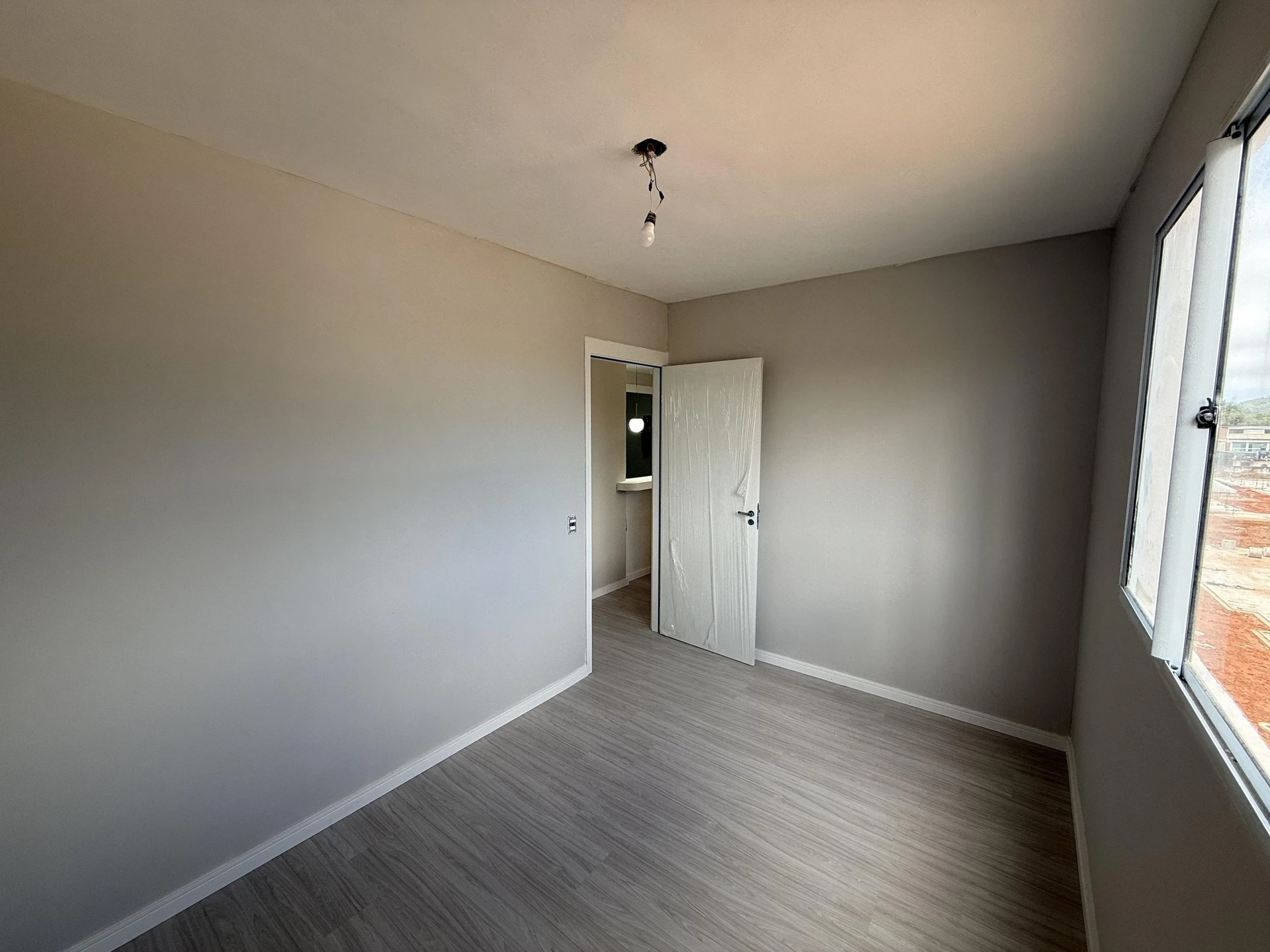 Робоче місце та 2 спальні: квартира 49 м² — photo 17