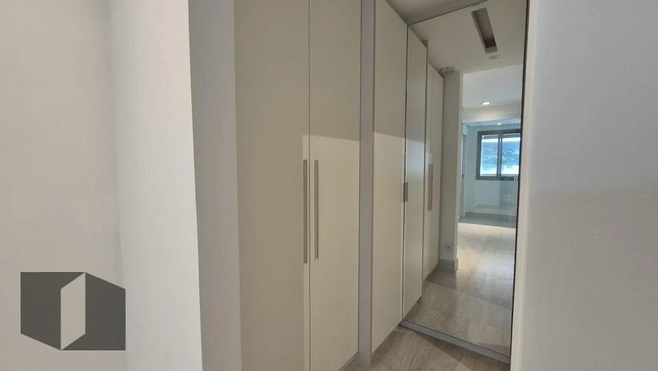 Apartamento de 2 quartos com varanda envidraçada — photo 18