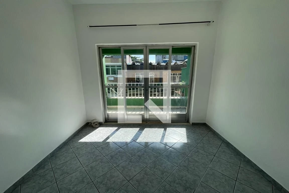 Casa para alugar com 4 quartos, varanda e quintal — photo 34