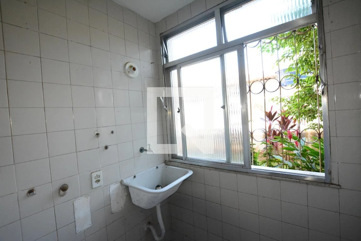 3-bedroom apartment with a private BBQ area — photo 13