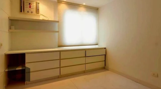4-bedroom apartment with a washing machine in Rio de Janeiro — photo 22