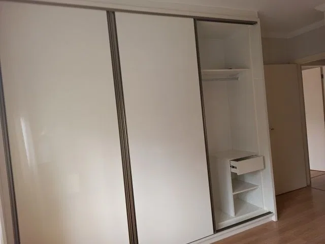 Застеклённый балкон и 3 спальни: дом 180 м² — photo 17