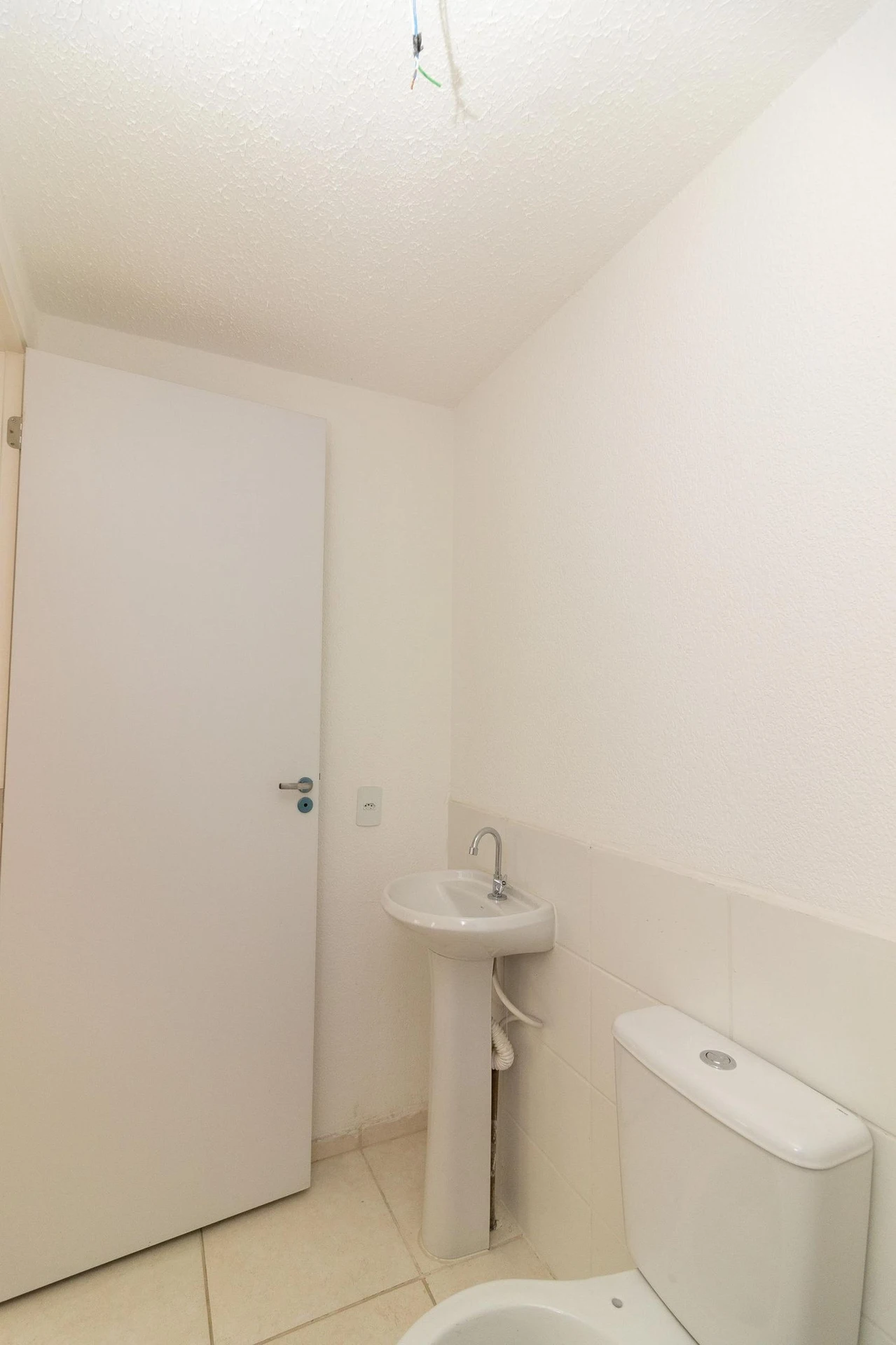 Apartamento com 2 quartos e piscina no condomínio — photo 35