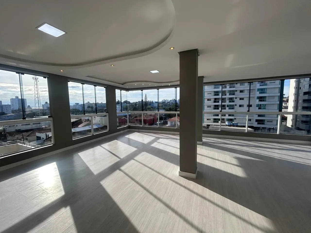 360 m² apartment with 3 bedrooms and 2 parking spots on 5th — photo 24