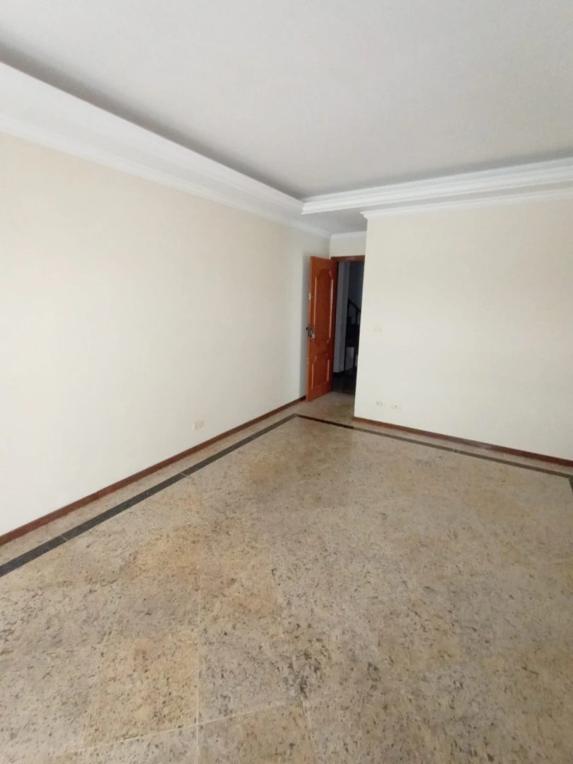 2-bedroom apartment, 1 with its own bathroom, 115 m² — photo 11