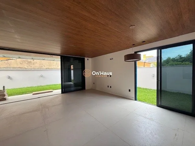 Будинок на 3 кімнати, 220 м², зі спальнею та ванною — photo 5