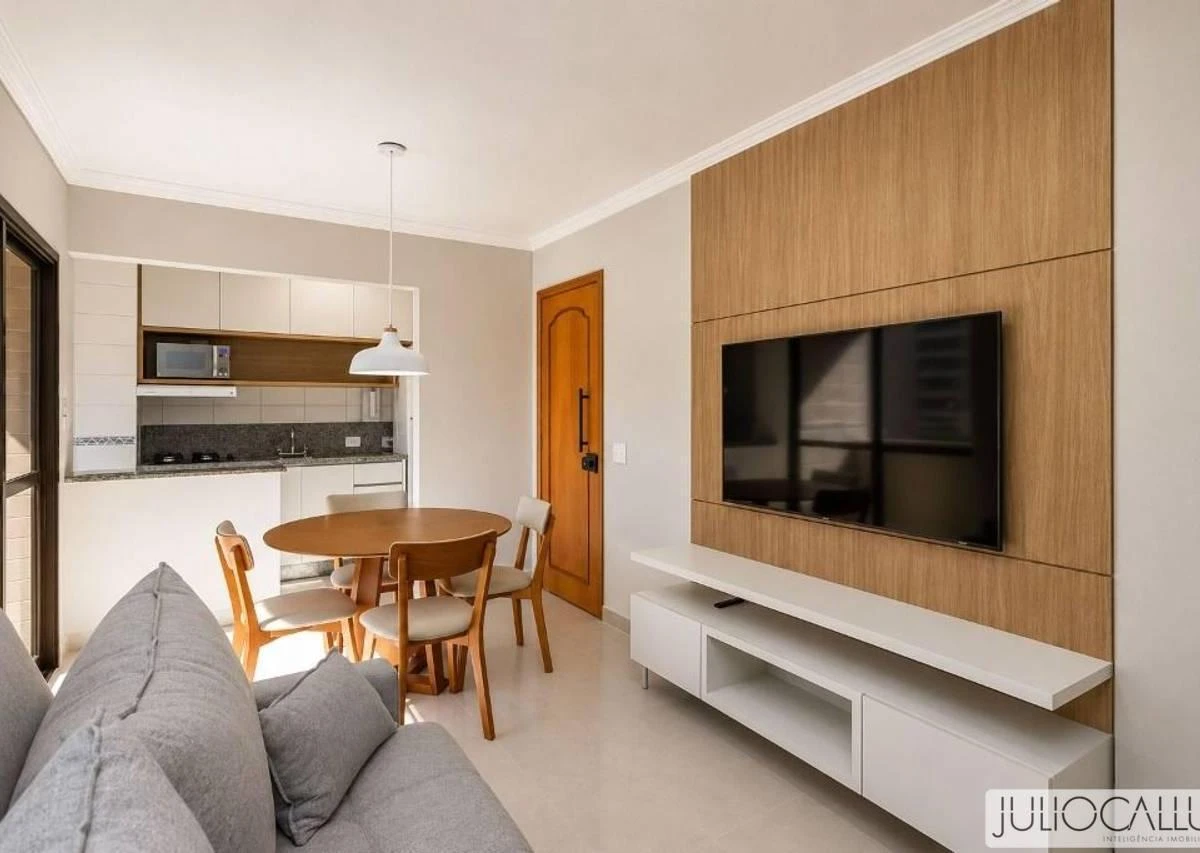 One-bedroom apartment with a washing machine — photo 8