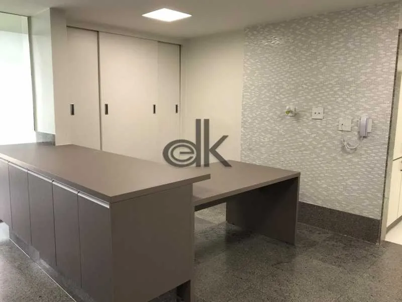 Apartamento mobiliado com cozinha fechada e 4 quartos — photo 5