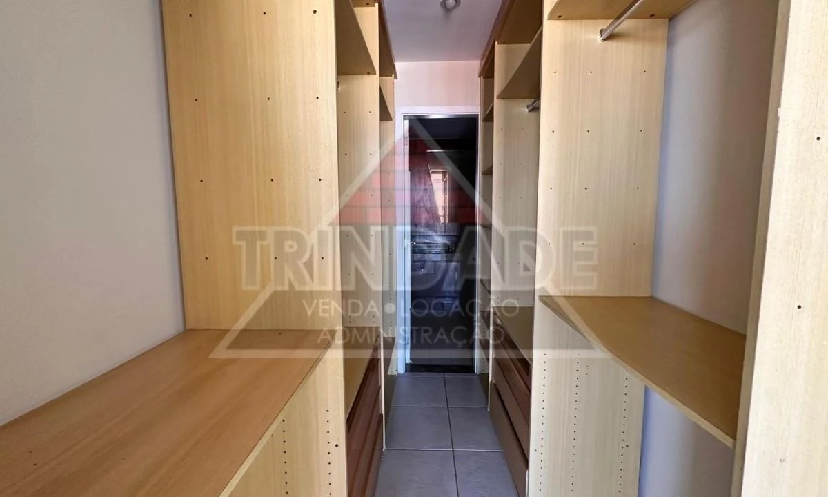 Unfurnished apartment with 3 en-suite bedrooms, 200 m² — photo 10