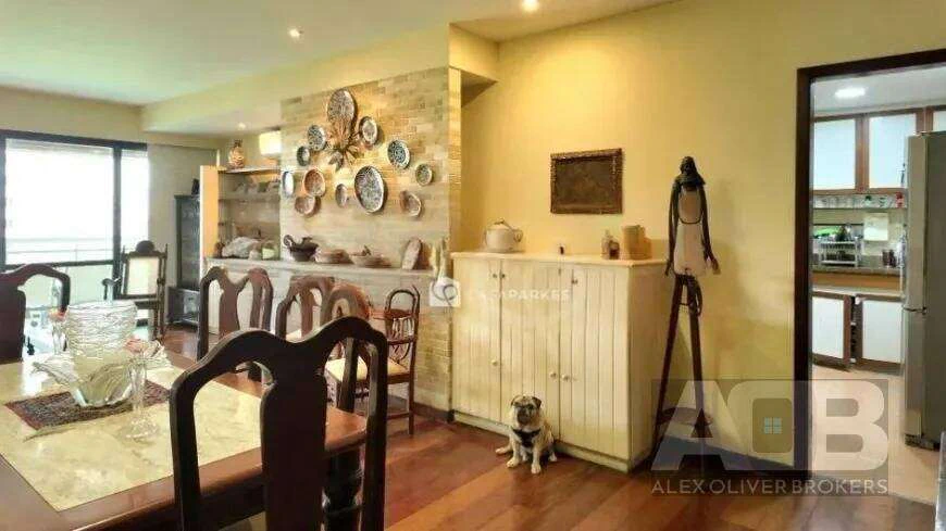 3-bedroom apartment of 140 m² with air conditioning — photo 10