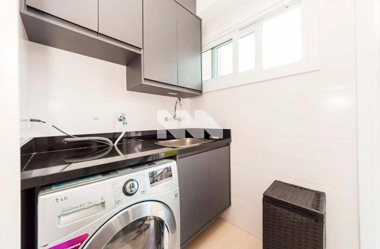 House with 3 en-suite bedrooms and 5 baths, 350 m² — photo 11