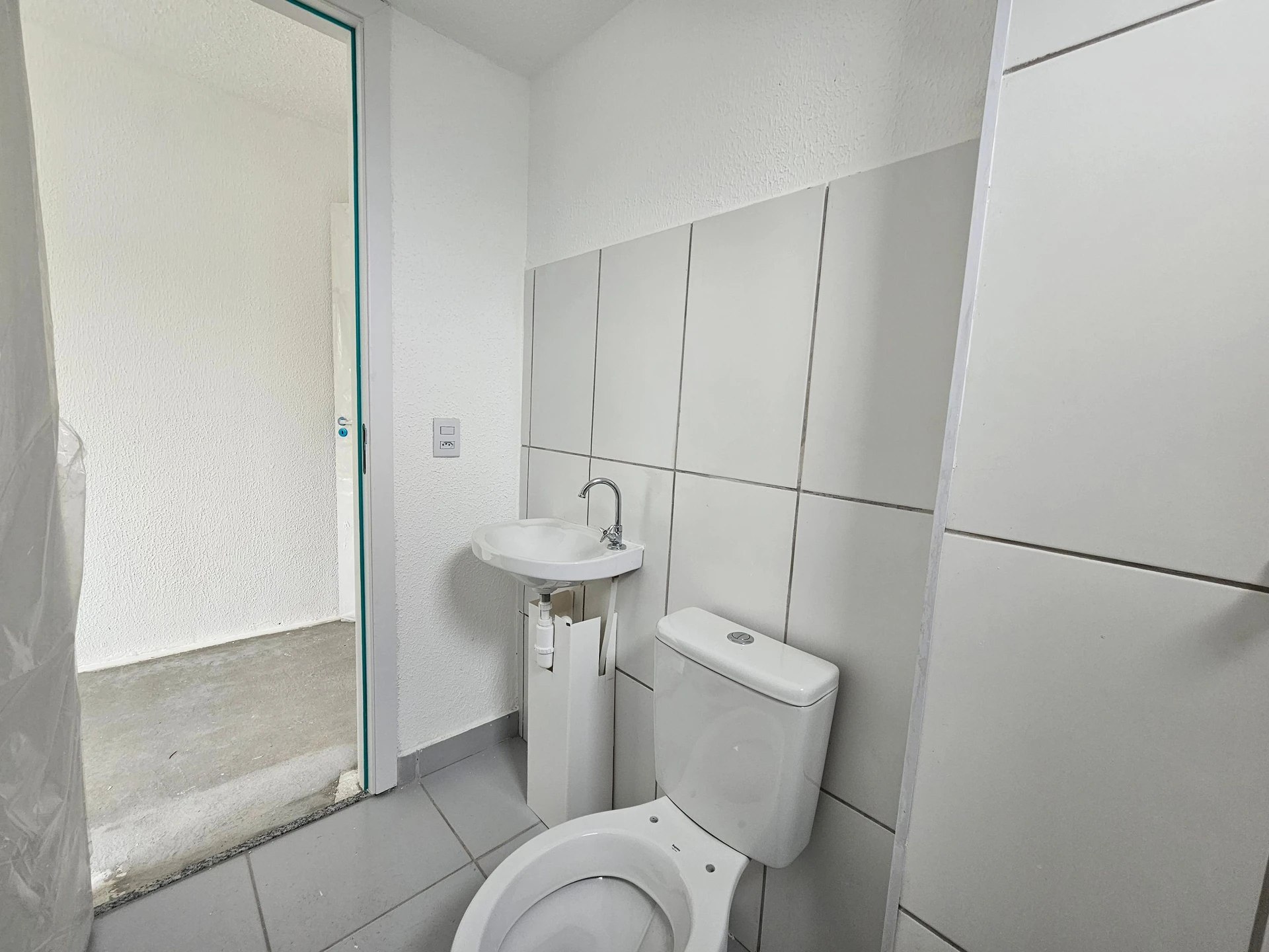 Apartamento de 2 quartos em condomínio com academia — photo 6