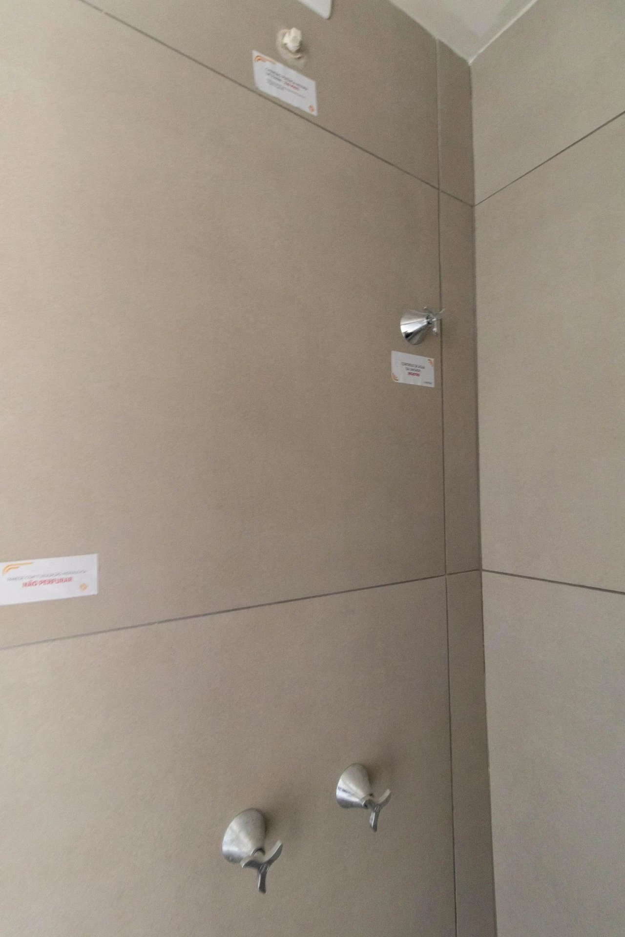 2-bedroom apartment with a grill on the balcony — photo 21