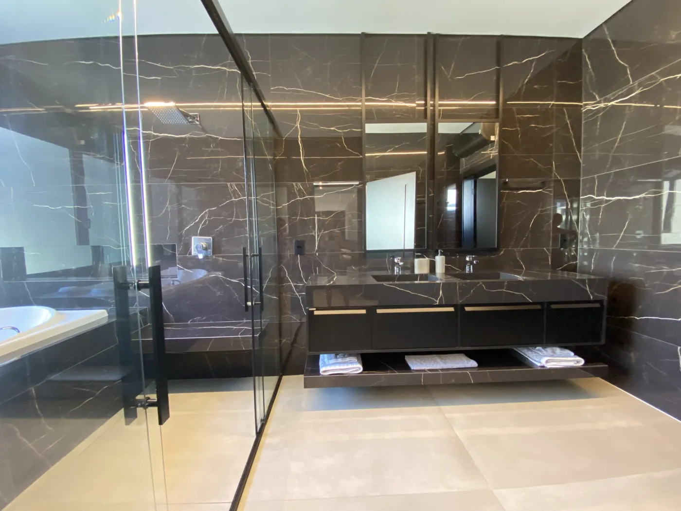 Меблированный дом 513 м²: 5 спален и 6 ванных — photo 26