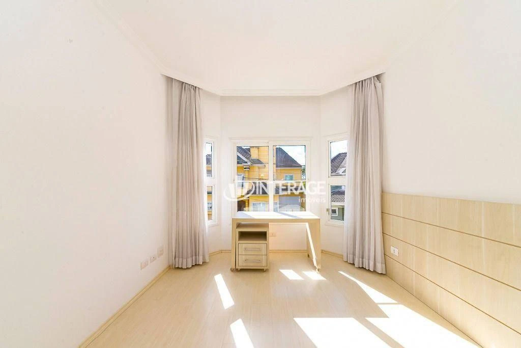 House, 270 m², with a bathtub — photo 32