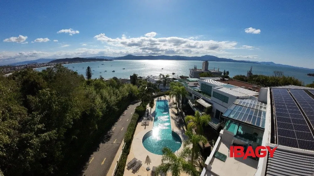 Furnished 454 m² apartment with a gourmet balcony — photo 29