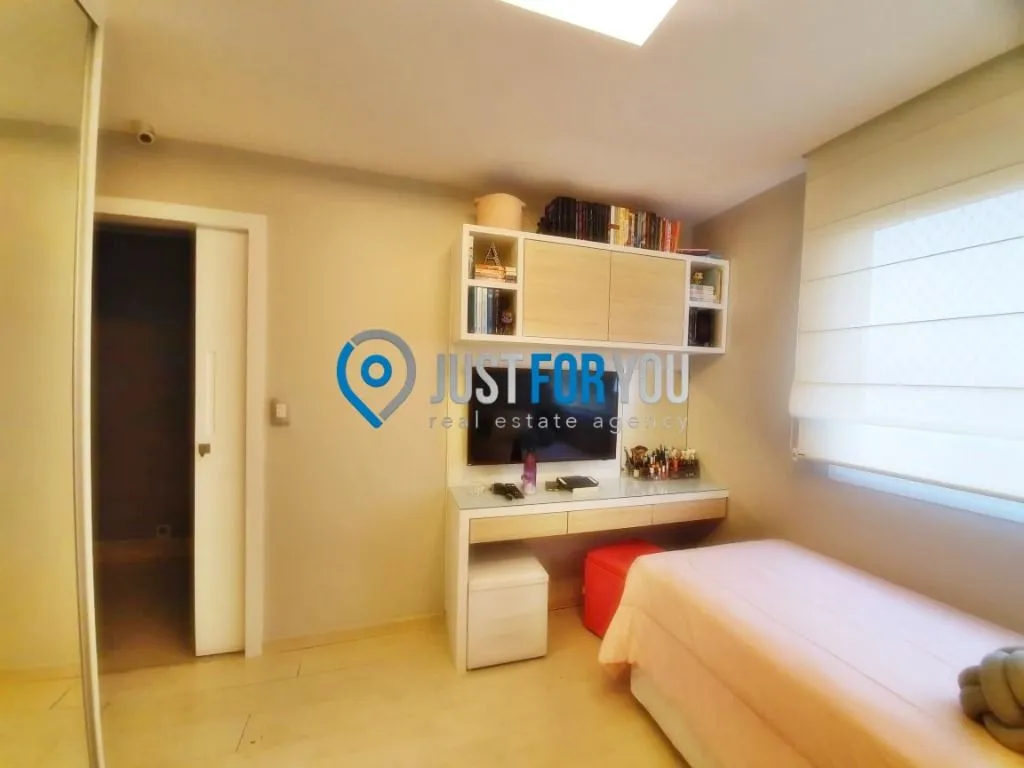 3-bedroom duplex with 4 bathrooms and 189 m² — photo 22