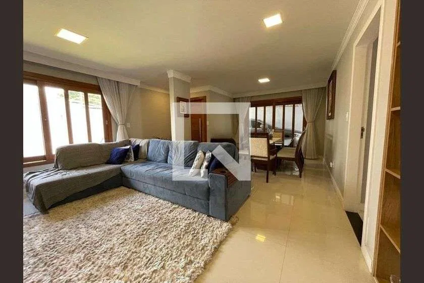 197 m² house with 3 bedrooms and 1 en-suite