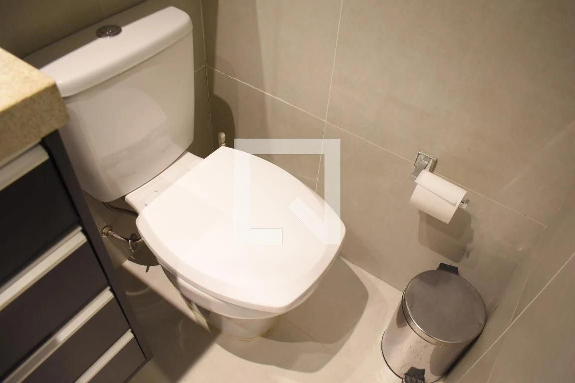 17 m² studio with a washing machine and a home office — photo 14