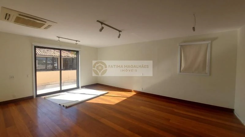 Casa com 6 quartos e 5 suítes, 1036 m² — photo 16