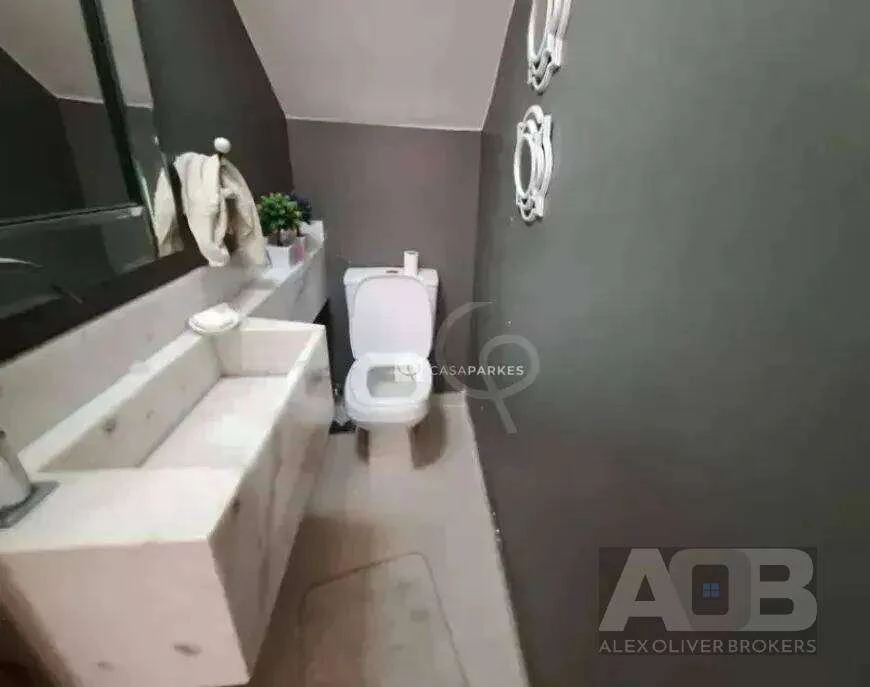 280 m² house with 5 bedrooms and an open-plan kitchen — photo 14