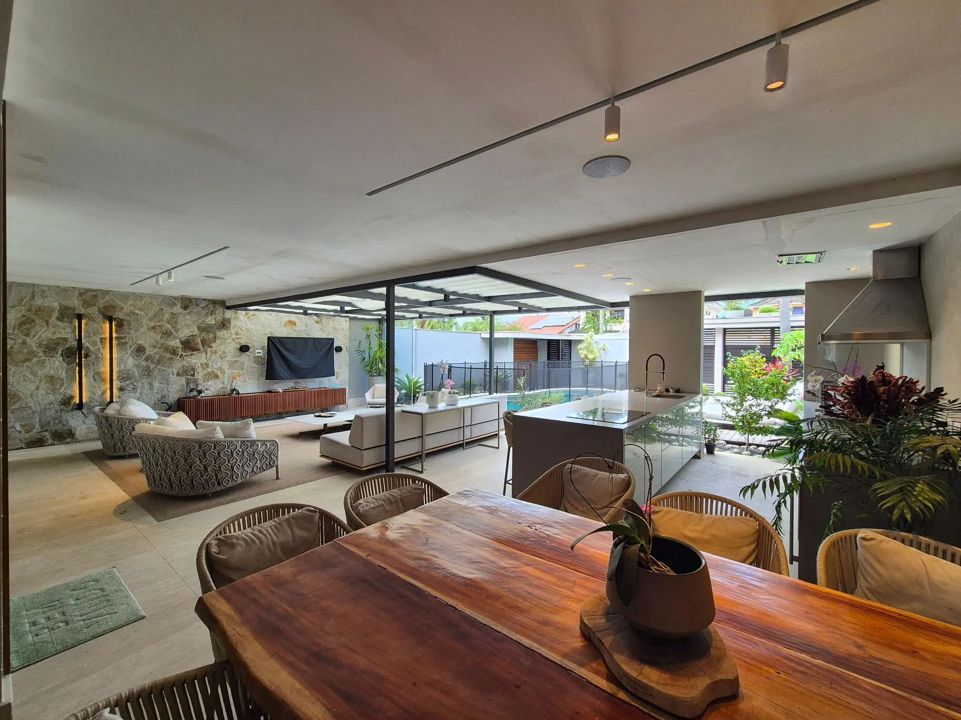 Casa de 373 m² com piscina privativa e lava-louças — photo 17