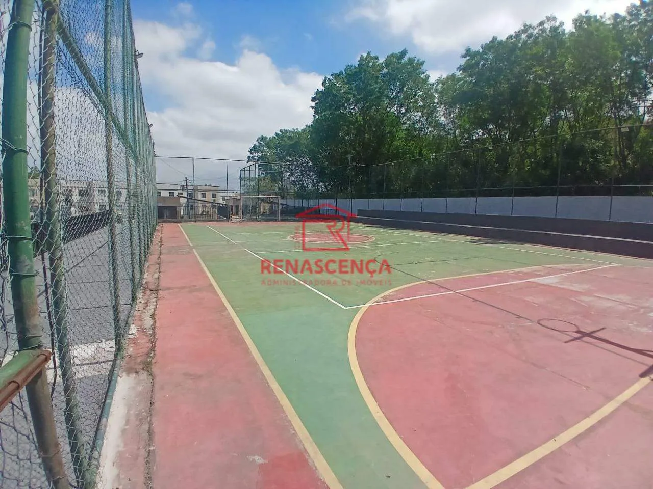 Apartamento de 2 quartos em condomínio com piscina — photo 6