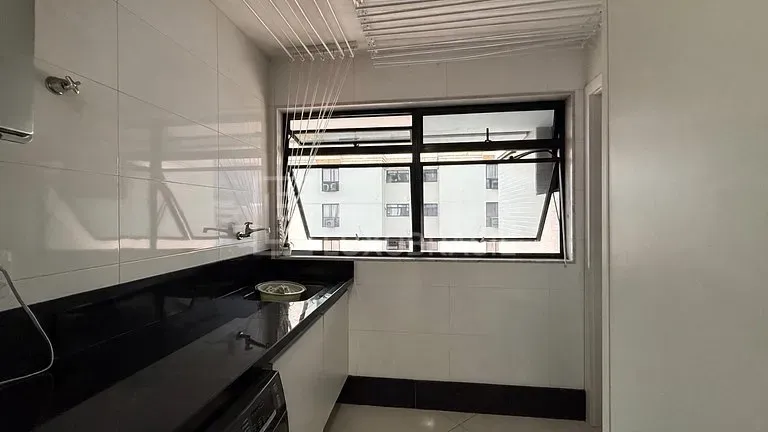 Furnished 2-bedroom apartment with balcony and BBQ grill — photo 39