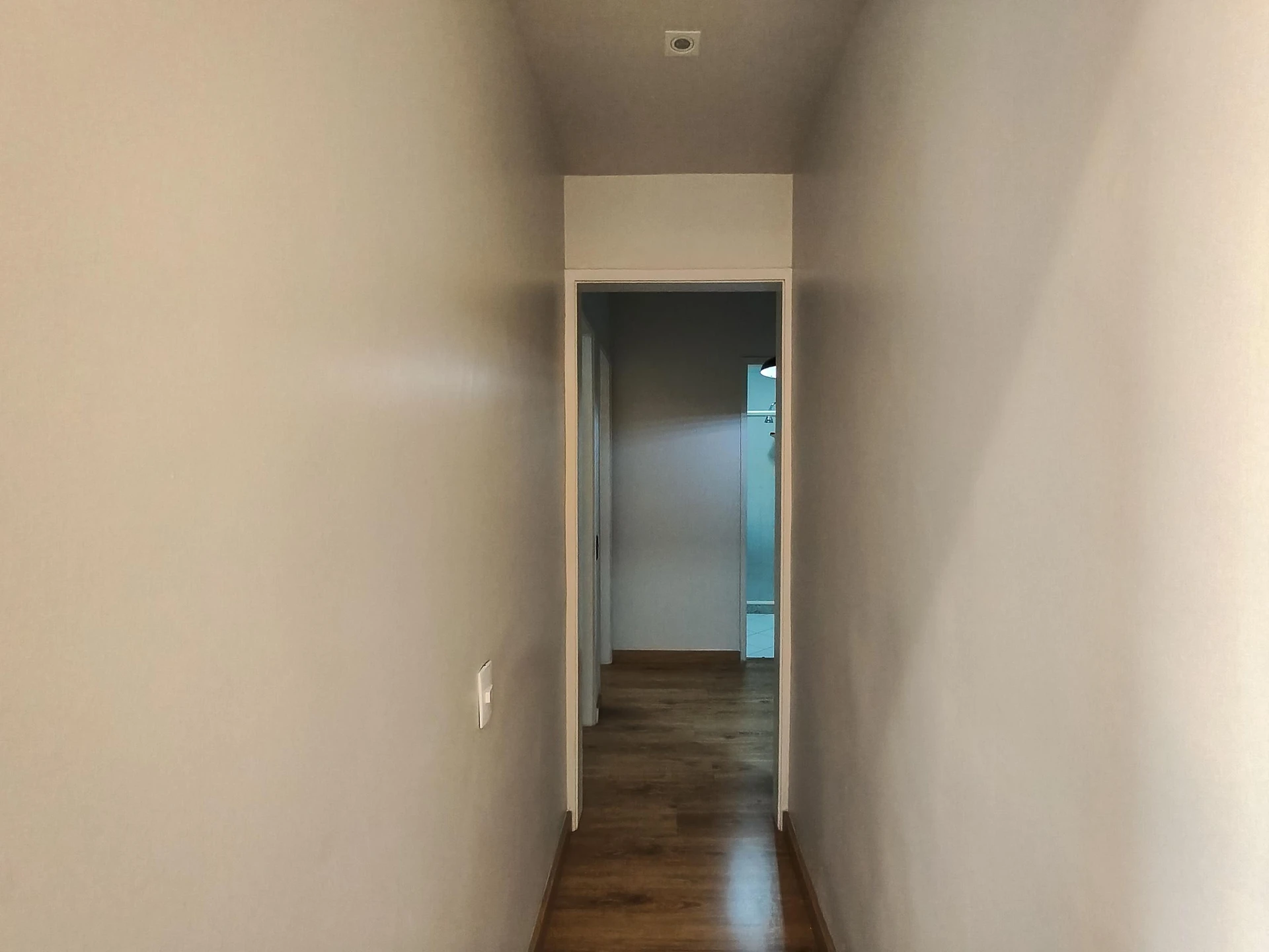 Furnished 4-bedroom apartment with 3 bathrooms — photo 58