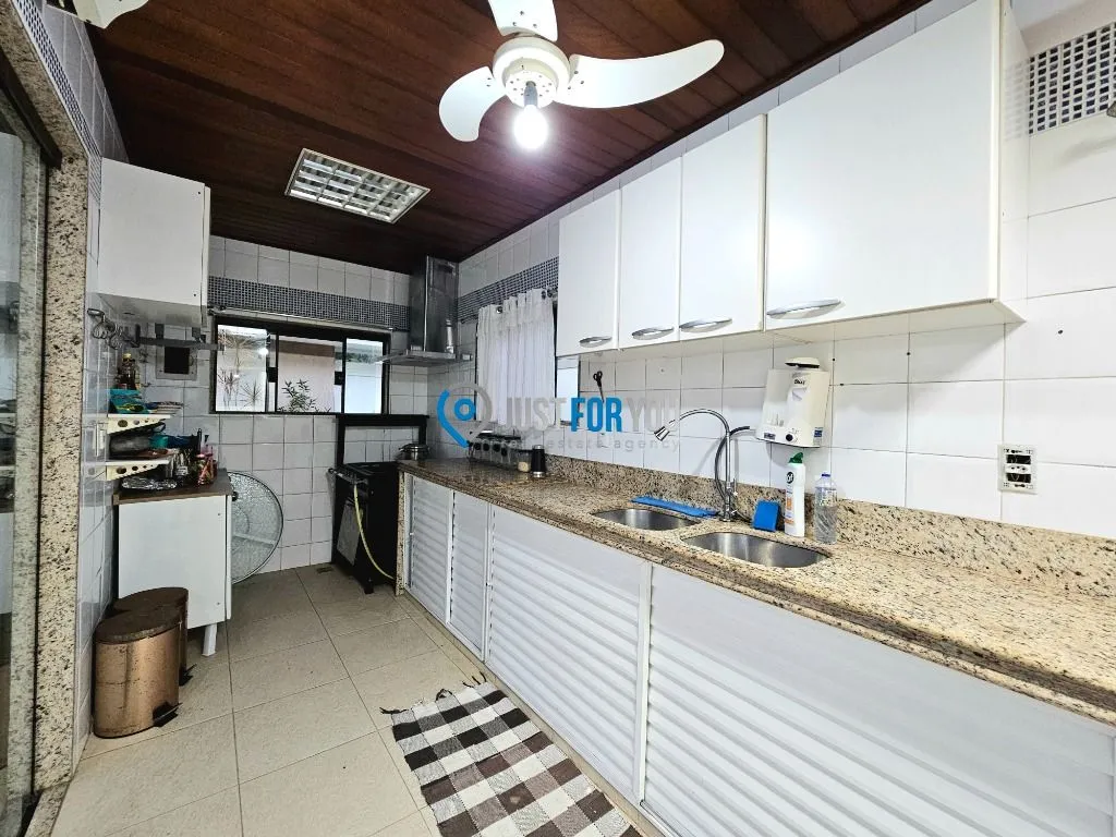Furnished 4-bedroom house with 5 bathrooms and 350 m² — photo 10