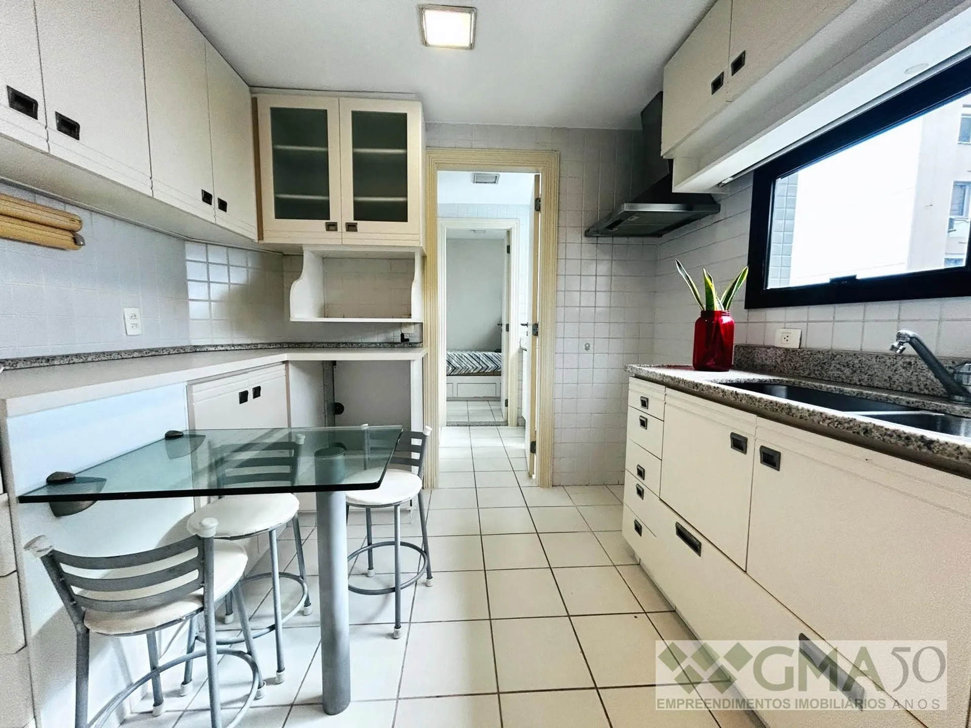 Apartment, 175 m², with a glass-enclosed balcony — photo 14