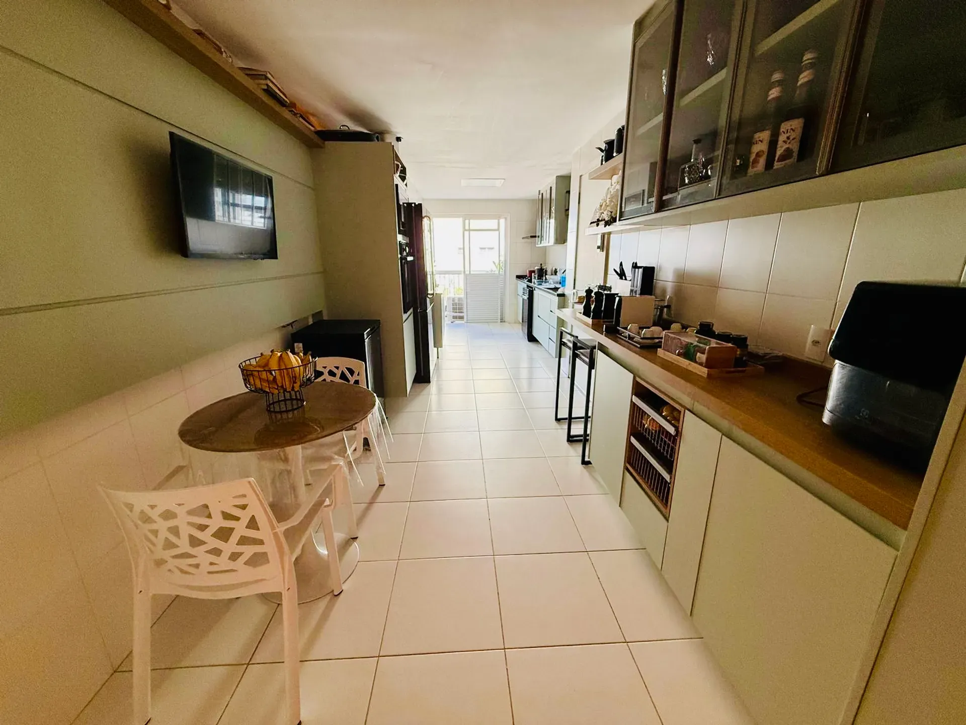4 en-suite apartment with 227 m² and a balcony — photo 23