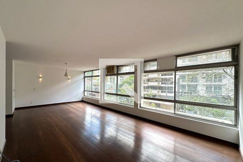 133 m² apartment with 2 en-suite bedrooms and gas stove