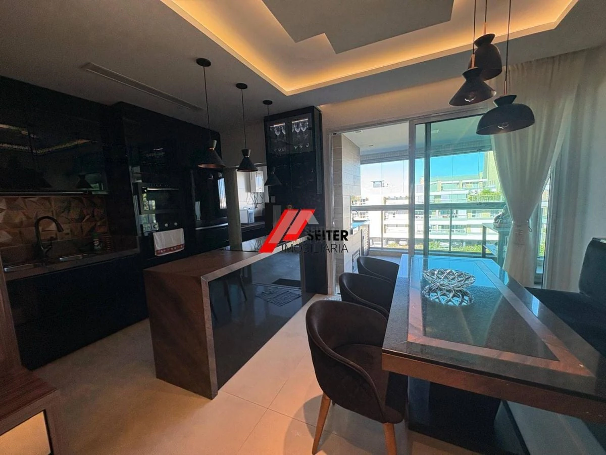 2-bedroom apartment with floor-to-ceiling windows — photo 2