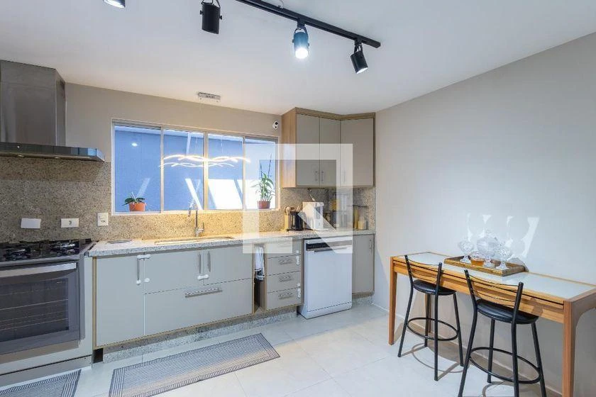 3-bedroom house with a home office in Curitiba — photo 49