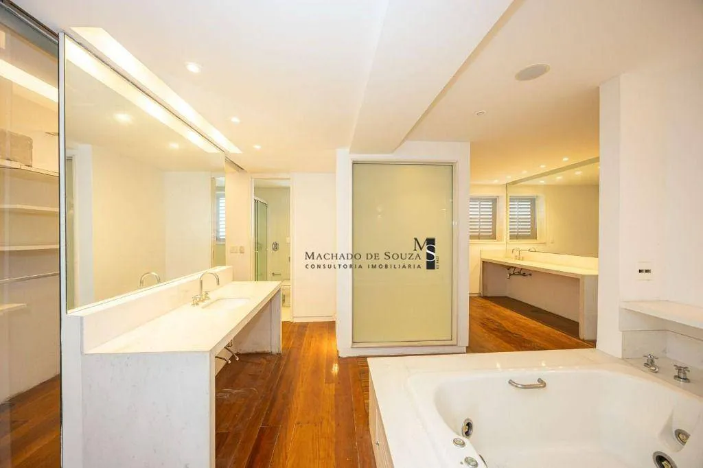 Casa para alugar com 4 dormitórios e 4 banheiros — photo 45
