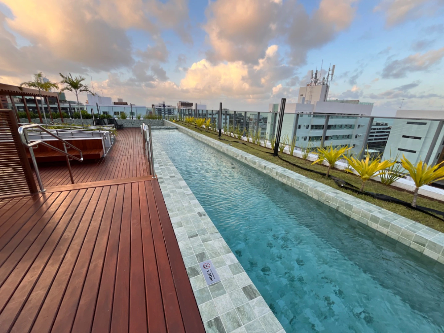 74 m² apartment with 2 en-suites and 1 parking space — photo 3