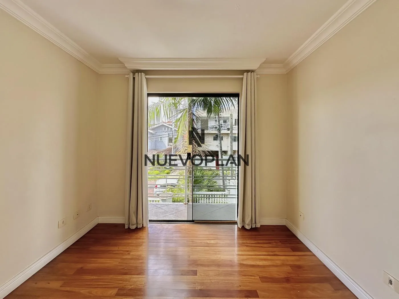 Furnished house, 276 m², with a home office — photo 4