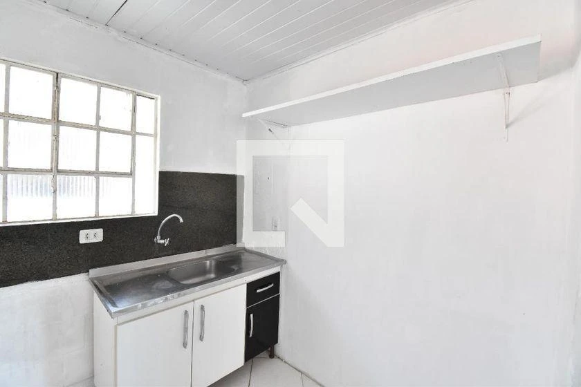 47 m² apartment with a walk-in closet and a home office — photo 15