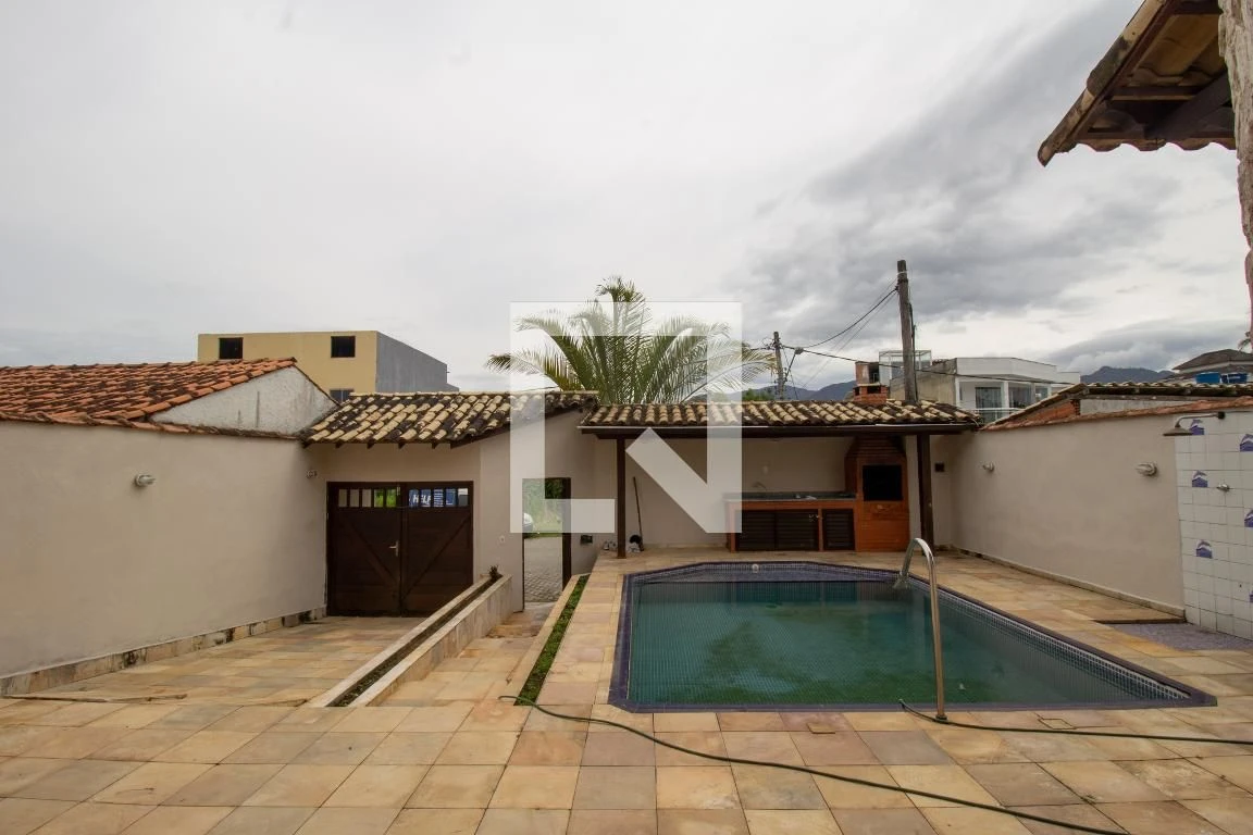 4-bedroom house with a private pool in Rio de Janeiro — photo 28
