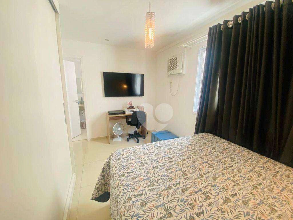 2-bedroom penthouse with en-suite baths and 155 m² — photo 16