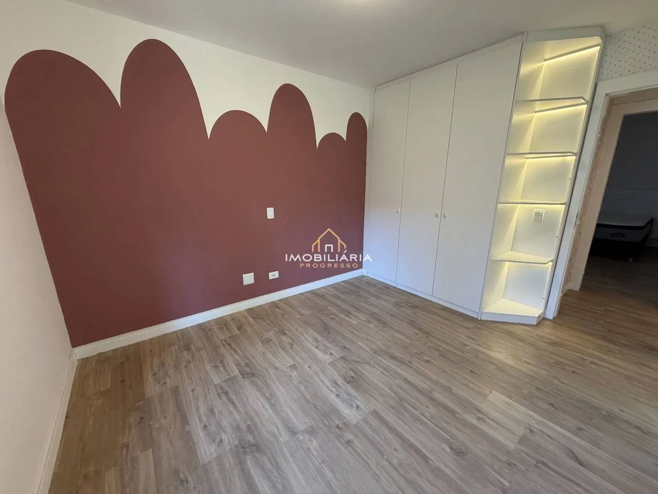 3-bedroom apartment with a home office in Curitiba — photo 30