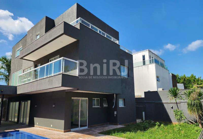 House with 6 bedrooms and 500 m² with 2 parking spaces — photo 14