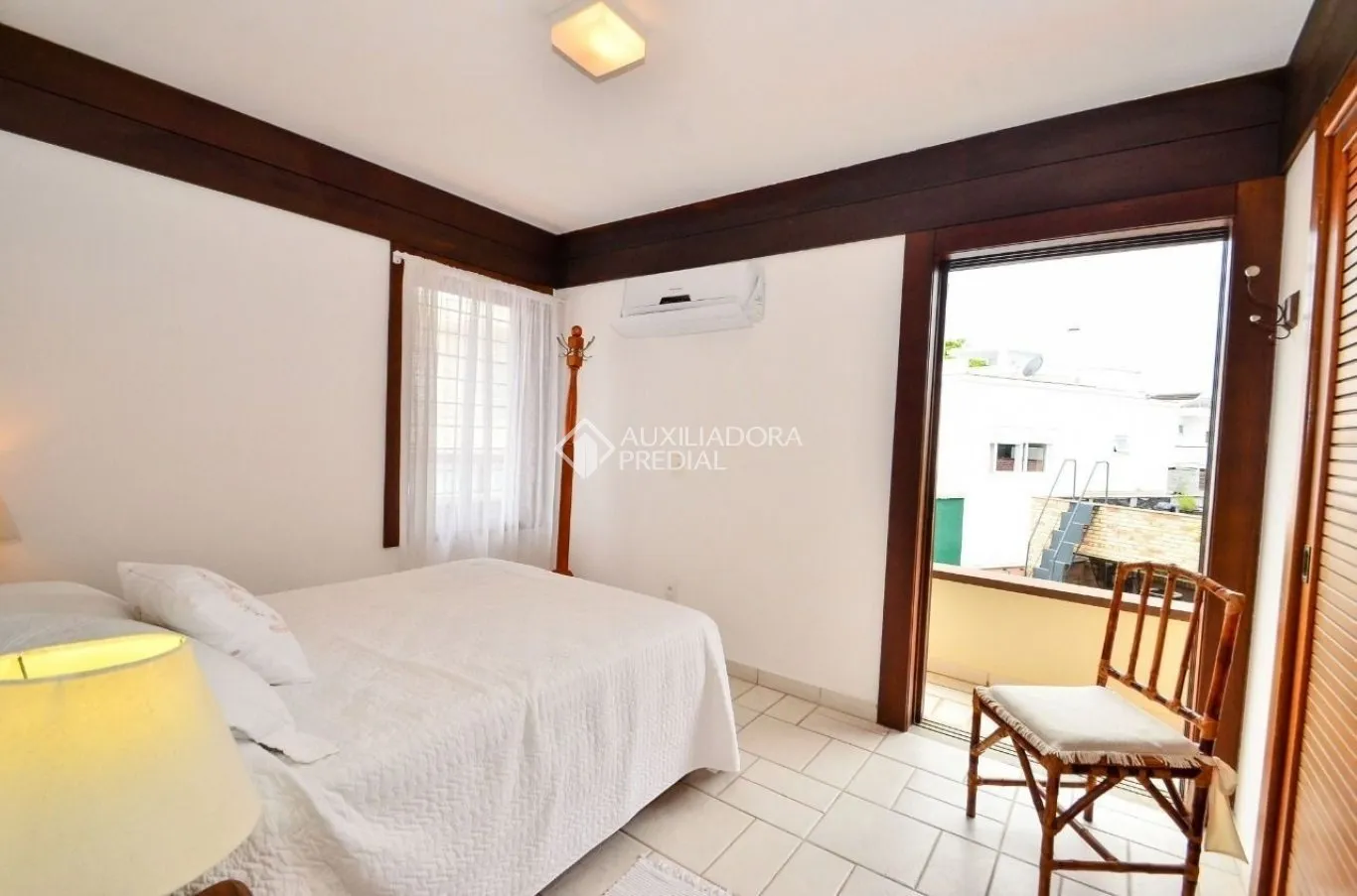 Casa mobiliada de 450 m² com 7 dormitórios e 3 vagas — photo 54