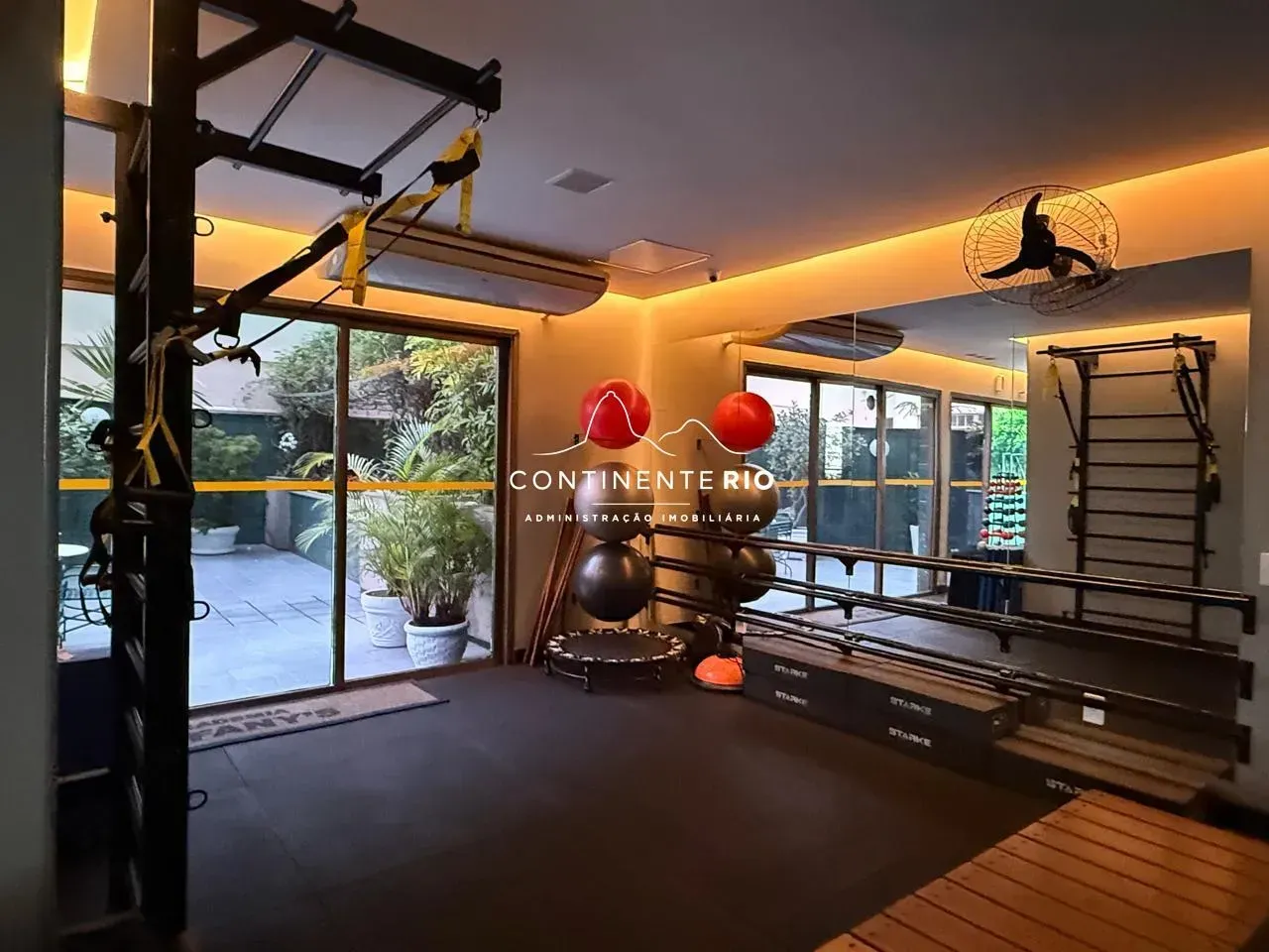 2-bedroom 90 m² apartment with air conditioning — photo 9
