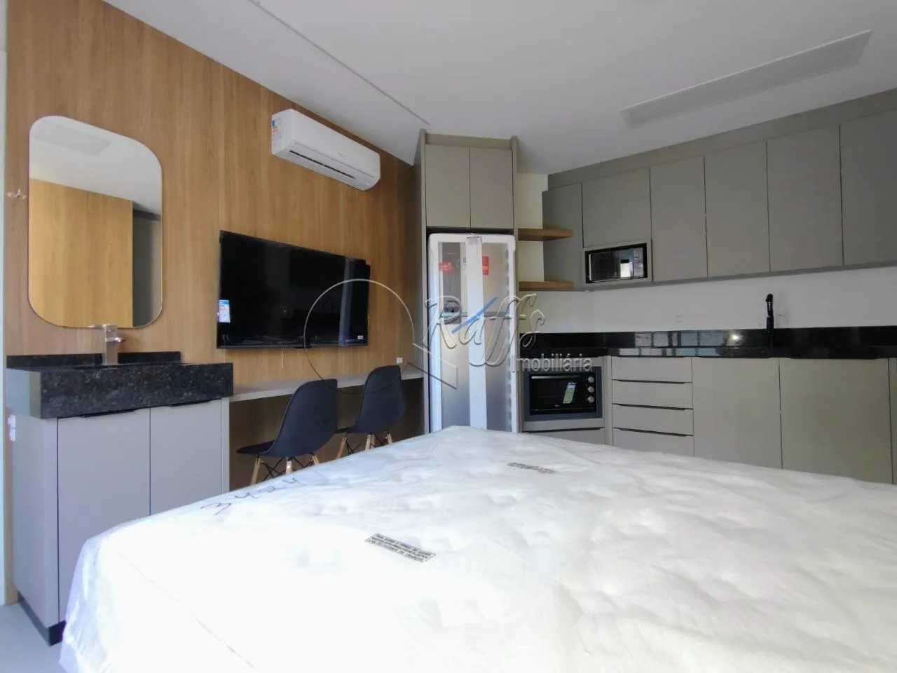 Furnished 25 m² apartment with an open-plan kitchen — photo 23